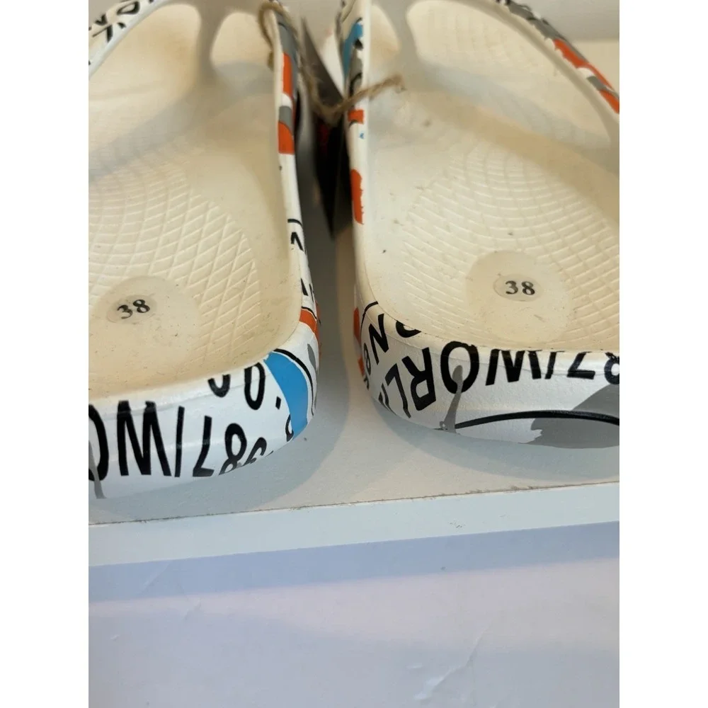 Skechers  Shoes and Uniqweto Size 8